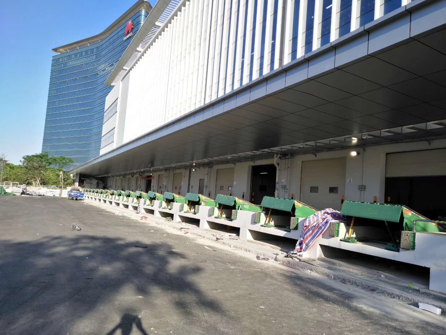 高度調(diào)節(jié)板